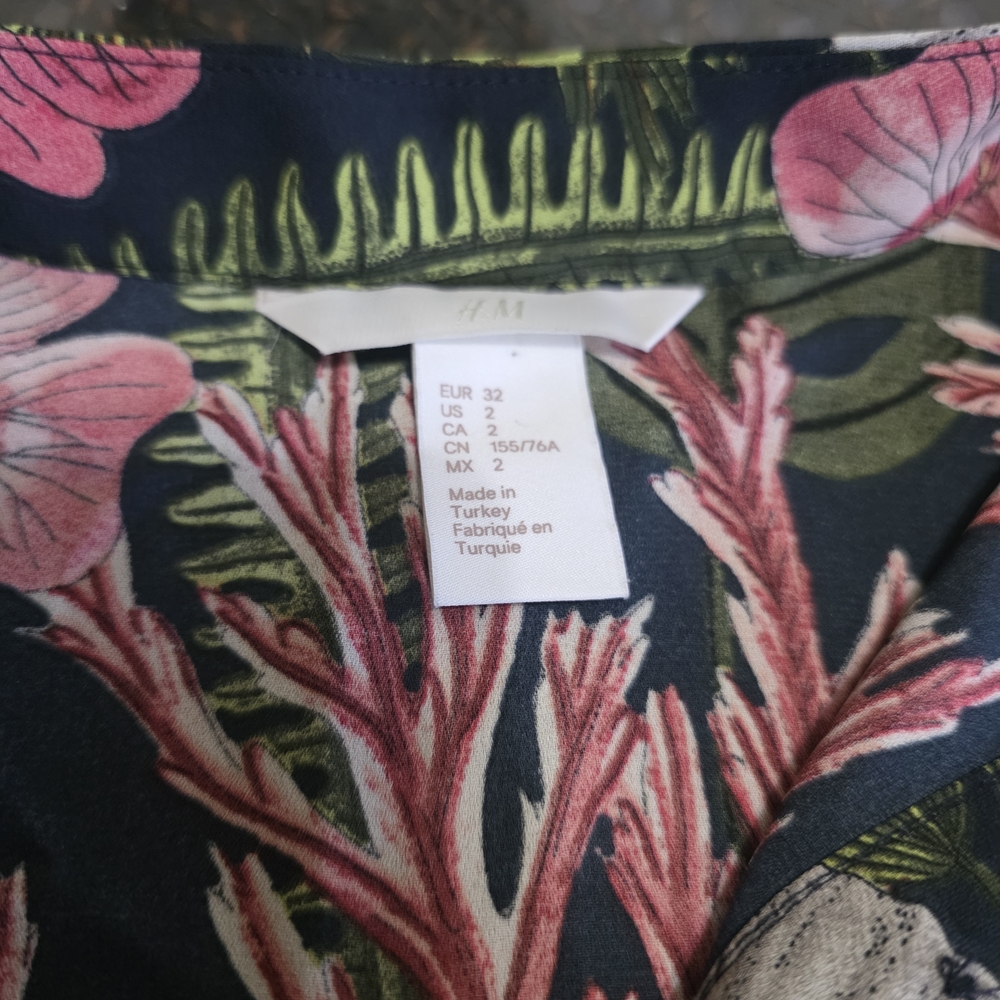 H&M Dark Moody Floral Pattern Long Sleeve Top - Picture 6 of 8